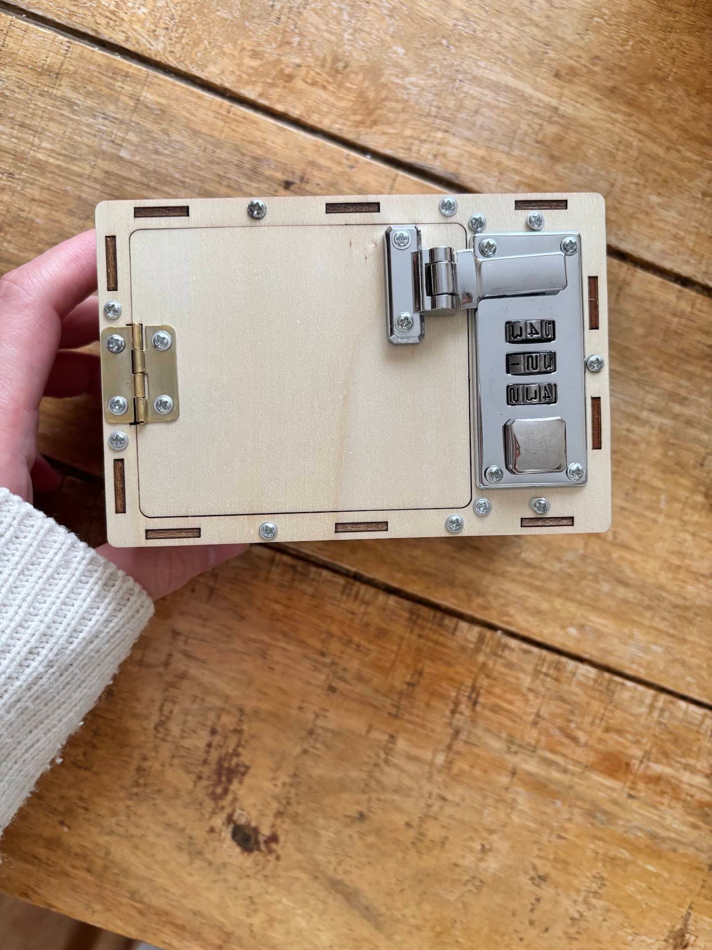 How to arrange boxes for return